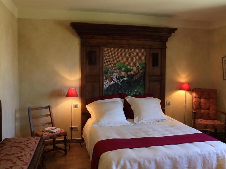 ヴィルヌーヴ・レ・ザヴィニョン メゾン オルシーニ Bed & Breakfast 部屋 写真