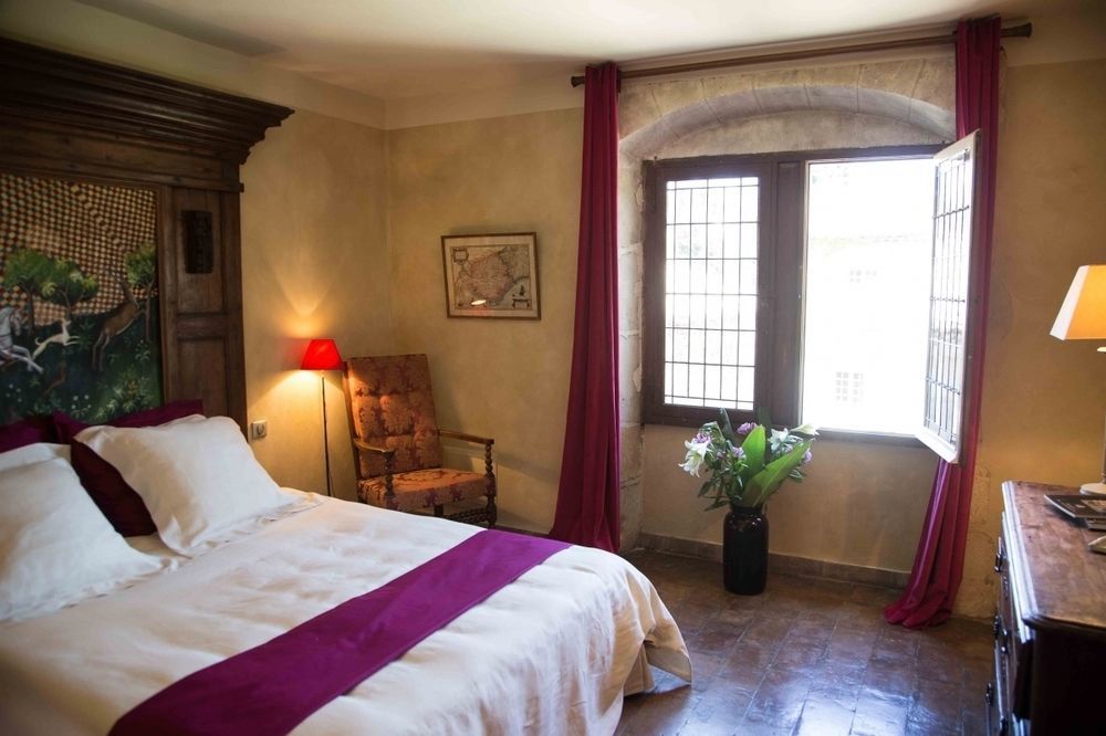 ヴィルヌーヴ・レ・ザヴィニョン メゾン オルシーニ Bed & Breakfast エクステリア 写真